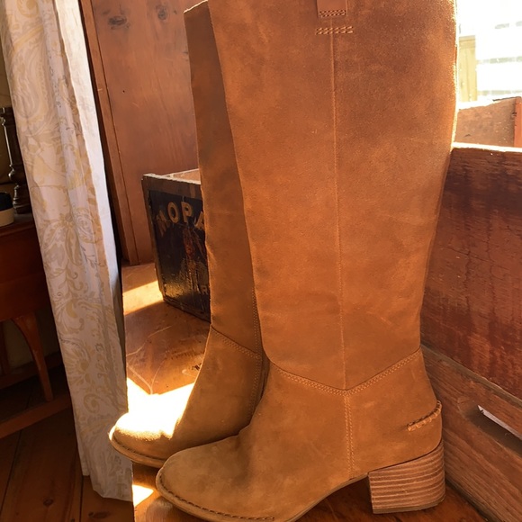 UGG suede boots - Picture 6 of 6